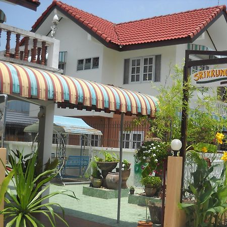 Sri Krung Guest House Phra Nakhon Si Ayutthaya Buitenkant foto
