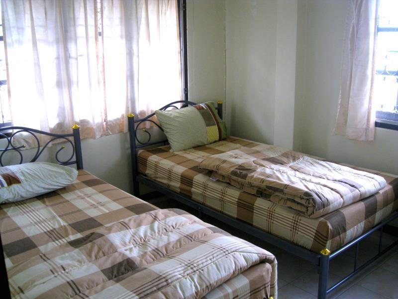 Sri Krung Guest House Phra Nakhon Si Ayutthaya Buitenkant foto