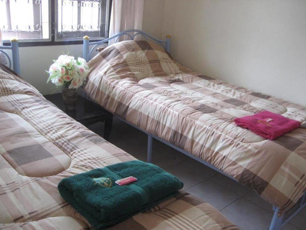 Sri Krung Guest House Phra Nakhon Si Ayutthaya Buitenkant foto